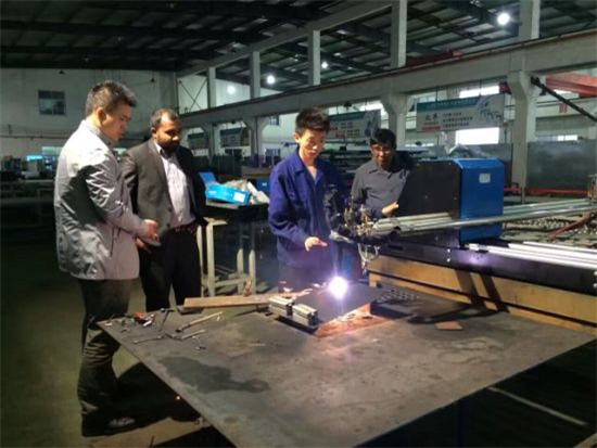 Čínsky dodávateľ CNC portálový plazmový rezací stroj