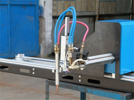 Prenosný CNC plazmový rezací stroj je k dispozícii