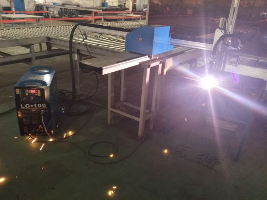 CNC plazmové rezanie a vŕtanie strojov pre železné plechy rez kovové materiály, ako železná meď nerezovej ocele tabuľky uhlíkových listov