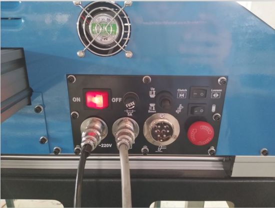 Hliníkový plazmový rezací stroj automatický rezací stroj pre okenné a dverné železo nerezový oceľový rezací stroj 1325