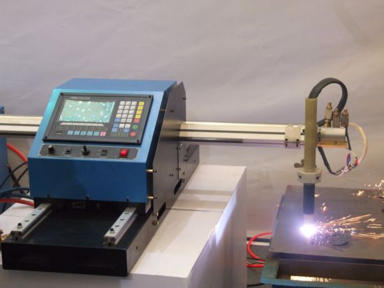 CNC rezací stroj z kovových plechov a kovových rúrok, s plazmovým rezaním aj rezacím horákom na kyslík