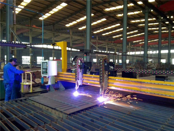 Čína Factory dodávateľ JX-1530 120A CNC plazmové rezanie stroj porcelán